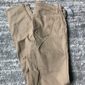 NWT skinny pants
